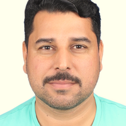 Naeem Rafique (Sales & Customer Support)